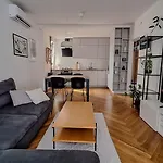 J&V Apartment