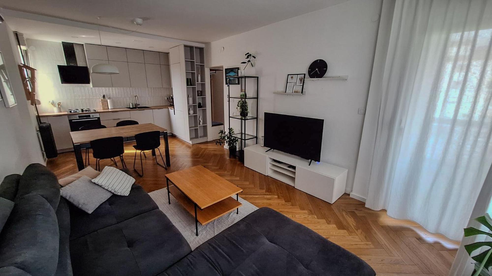 J&v Apartment